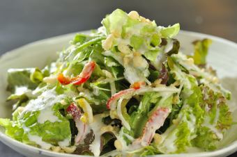 Hamanoya-style Caesar salad