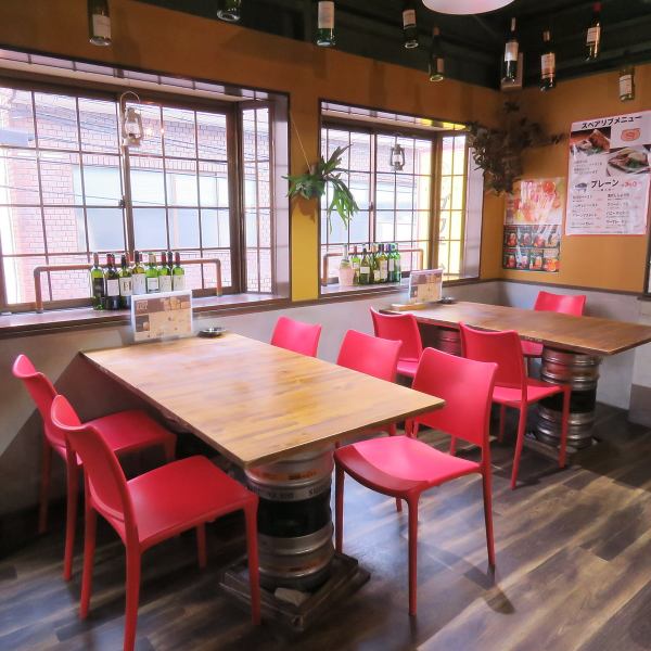 [For small banquets ◎] Charter is OK from 20 people! (* Friday is 30 people ~ charter is possible) 2 minutes walk from the south of Nishinakajima and a good location! (5 minutes walk from Shin-Osaka!) Projector It's fully equipped, so it's perfect for company banquets such as company banquets! All-you-can-drink courses start at 3500 yen (3850 yen including tax) and all-you-can-eat courses start at 4000 yen (4400 yen including tax) !!