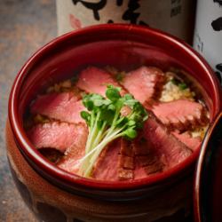 熟成タンの牛タン壺飯
