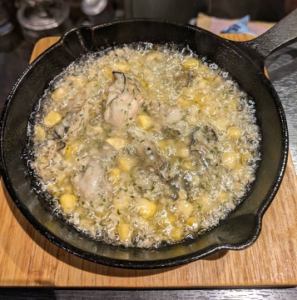 牡蛎和玉米蒜蓉