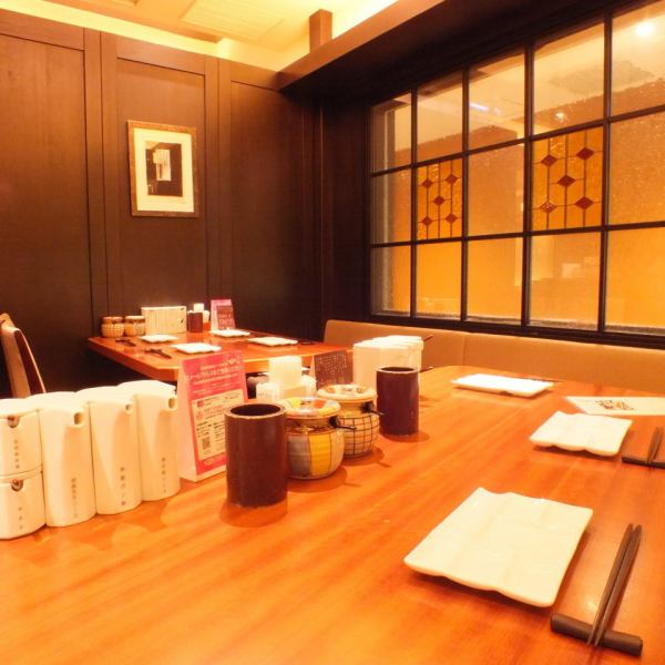 [2 people ~ table] table seats where you can spend slowly ♪ Cozy and calm space is perfect for various scenes such as adult dates, various banquets, drinking saku after work! Relax in the private room with the taste of the season Please enjoy it as it is ...