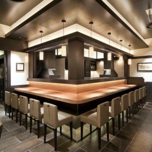 串の坊ならではの臨場感あふれるカウンター席をご用意。