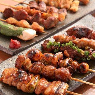 From 90 yen per skewer made by a craftsman! Available until 6:00 the next morning.