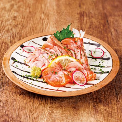 Grilled fatty salmon sashimi