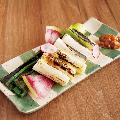 白ねぎ一本焼き もろみみそ