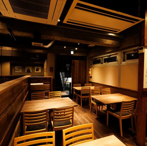 四条駅17番出口より1分!