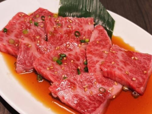 🥩 We are open and doing well today! 🥩

Yakiniku Sakaya Rien was founded in 1986.
We have continued to preserve the flavor created by our mother.

🔥 Today's recommendation is [Thick-cut juicy kalbi].
If you coat it in our secret sauce and grill it on a grill,
The fragrant aroma and overflowing meat juice are irresistible 🍖✨

We are open and doing well today!
Please drop by with your family and friends after work.

📞 Please feel free to make reservations or inquiries.

#Yakiniku Sakaya Rien #Rien #Established in 1986 #Long-established yakiniku
#Omoni's taste #Thick cut kalbi #Juicy #Shinjuku yakiniku
#Shinjuku Gourmet #Shinjuku Dinner #Yakiniku #Secret Sauce
#TokyoGourmet #Tabestagram