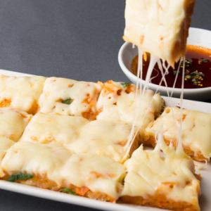 Kimchi Cheese Chijimi