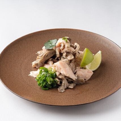 鶏ささみときのこのマリネサラダ ライムを添えて