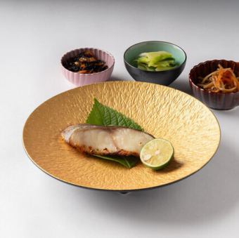 本日の焼き魚(西京味噌漬け)惣菜3品