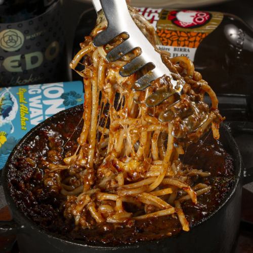 ごろごろ挽き肉の溶岩パスタ（1～2人前）