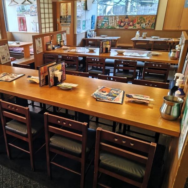 広々とした店内はゆったりと座れます。宴会コースは当日OKなので急な宴会や2次会利用にもおススメです♪