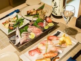 「含無限暢飲」海月套餐6,500日圓（食物5,000日圓+無限暢飲1,500日圓）