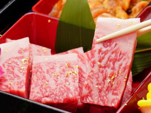 厳選黒毛和牛を炭火で堪能