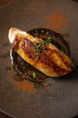 【カジュアルランチコース2500円】ジューシーなチキンコンフィがメインのライトなコース