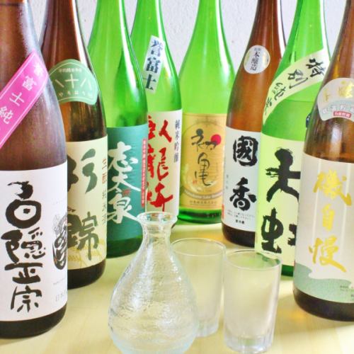 [大约15种静冈当地酒]日本酒请交给我们。