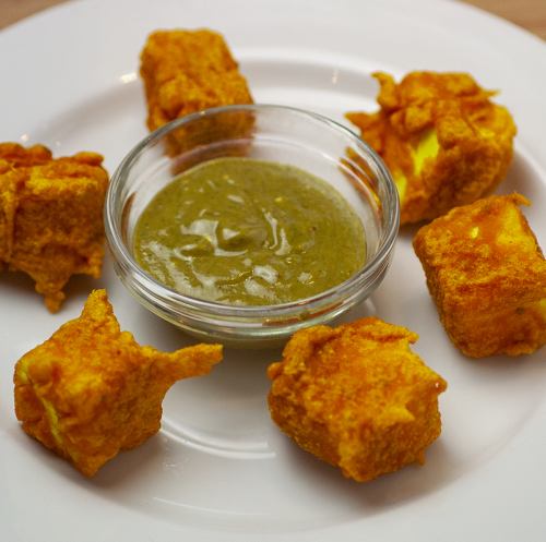 パニールパコラ