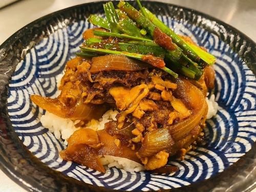 黒生姜焼き　ニラ飯