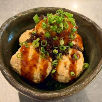 매운 달콤한 식초 고기 만두