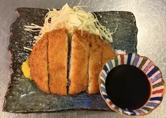 Tonkatsu (pork cutlet) made with three-breed pork loin.