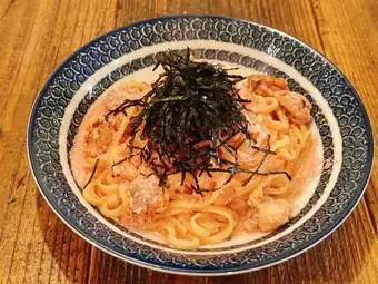 ホタテと海苔の明太子バターソースパスタ