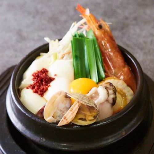 純豆腐　”海鮮スンドゥブ”　
