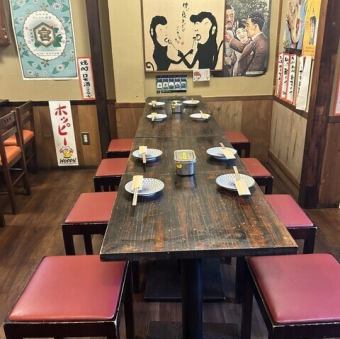 仕事帰りの「ちょっと一杯」に便利な、気軽に入りやすいお席です♪駅チカの好立地を活かして、お一人様でもサクッと短時間で美味しい串揚げとビールを堪能いただけます◎お気軽にお立ち寄りください。