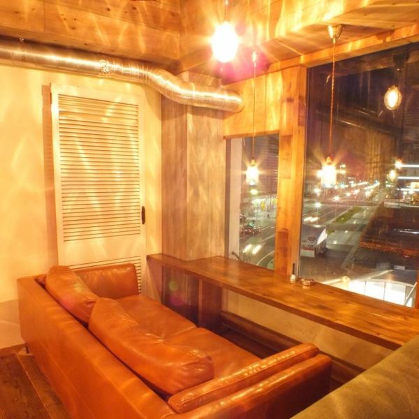 【Date, Anniversary】 Relaxing popular couple seat ♪ Reserve as soon as possible ★
