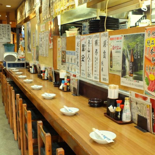 カウンターもあり気軽に立ち寄れる雰囲気が自慢！ひとりで訪れる方も多いですよ。柏　宴会　居酒屋　飲み放題