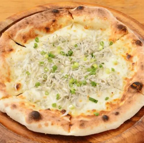 Shonan Sajima Whitebait Pizza