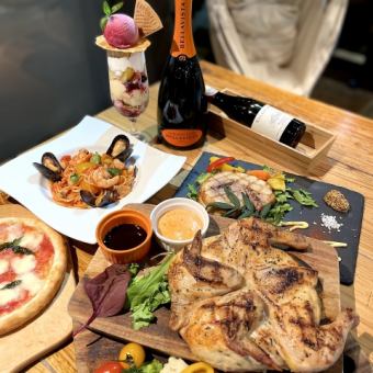 Our specialty! A course that includes a whole roasted chicken! A hearty meal with a toast drink included, 4,200 yen