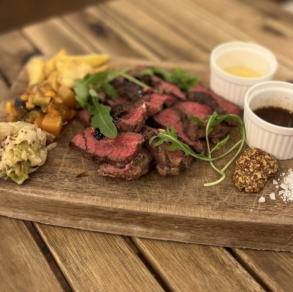 『忘新年会・歓送迎会用』牛ハラミステーキの飲み放題付きコース￥５５００