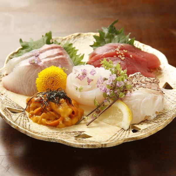 [Fresh and plump sashimi] Assorted sashimi 1,600 yen (tax included)