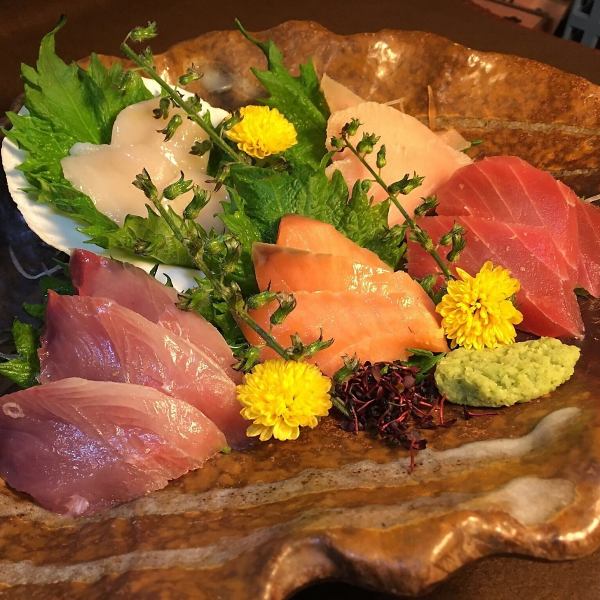 You can taste delicious seafood ♪ Assorted fresh sashimi! (Sashimi, Sashimi)