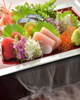 Assorted sashimi (1 serving)