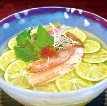 本ずわい蟹と酢橘の冷やし稲庭うどん(季節限定)