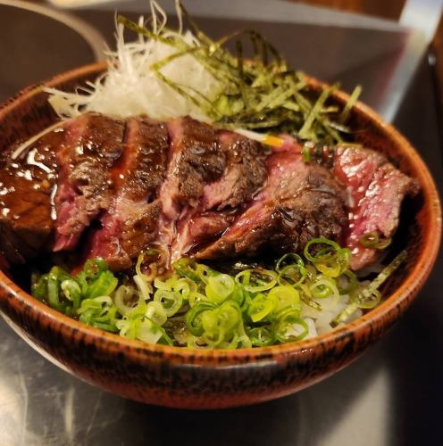 ミニいくら丼/牛ハラミ丼