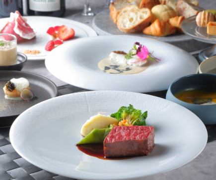 [Weekends and Holidays Only] Wagyu Beef Lunch Course: Double main course of fish and meat, plus all-you-can-eat bread made by a professional baker.7-course meal: 5430 yen