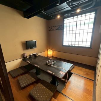女子会や友人との食事にはゆったり個室がおすすめ。ヘルシーで脂が軽い「ふらの和牛」ならお喋りを楽しみながらパクパク食べられちゃう♪「ふらの和牛カルビ半額」など、嬉しい特典も要チェックです。美味しいお肉を囲んで、日常を忘れる楽しいひとときを。SNS映えする希少部位の盛り合わせも必見！※お写真はイメージです