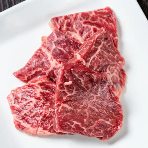 噛むほどに溢れる肉汁！【名物・サガリ】※お写真はイメージです。
