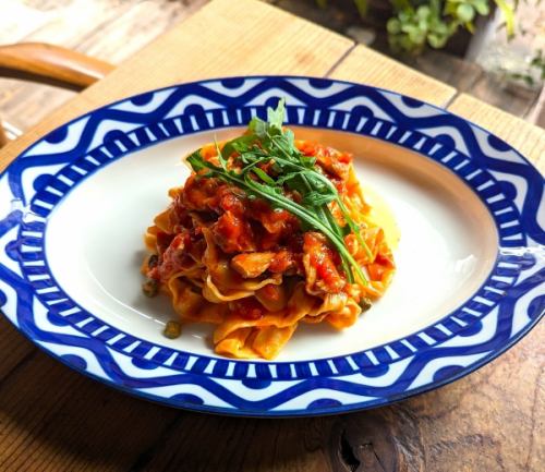 Calabrian-style tuna in spicy tomato sauce