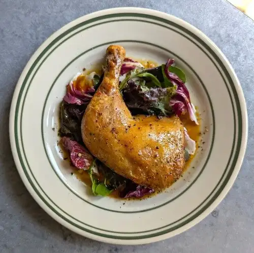 Moist roasted chicken thighs with bone