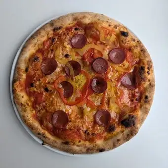 [Tomato] Pepperoni sausage and paprika pizza