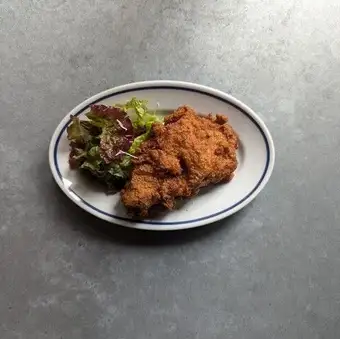 Eight's specialty! Special fried chicken