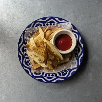 French fries made from raw potatoes (choose from 10 flavors)