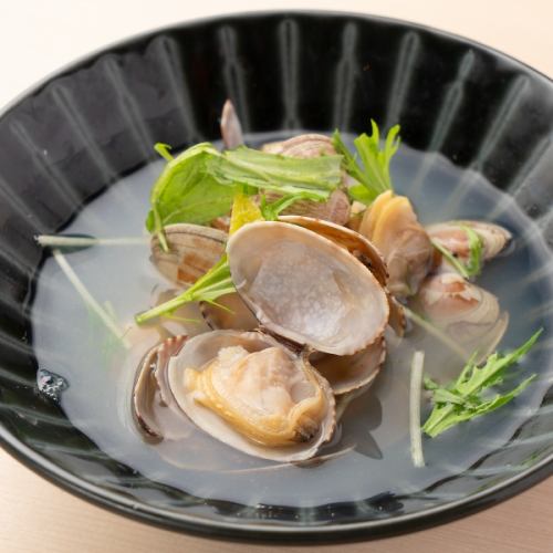 Steamed clam with sake