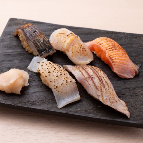 Grilled sushi (5 pieces)