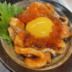 Salmon yukkei salmon roe