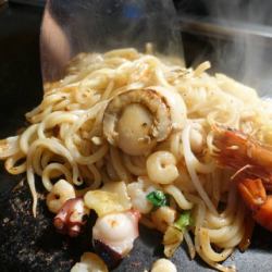 海鮮豚塩焼そば