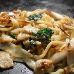 ピリ辛坦々焼そば